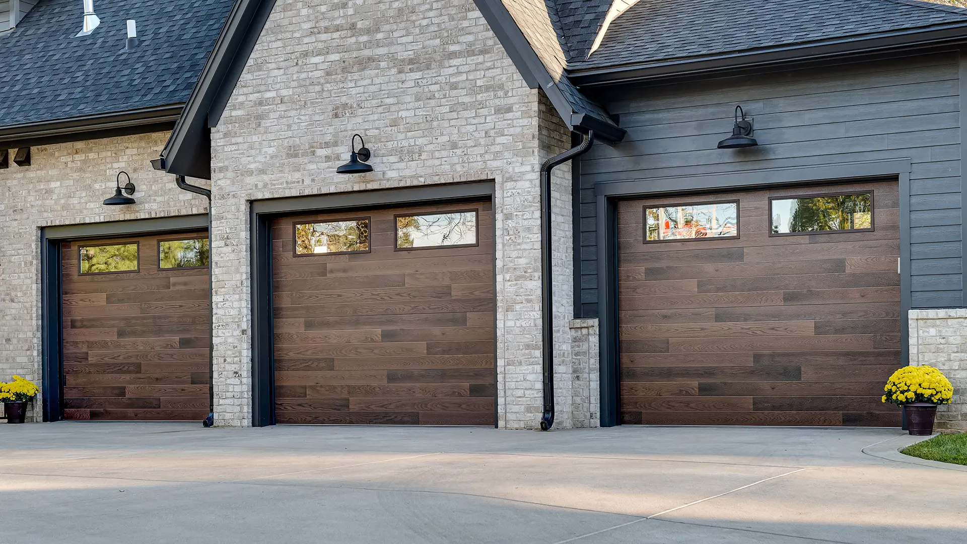 Modern Steel Ultra-Grain Plank Garage Door