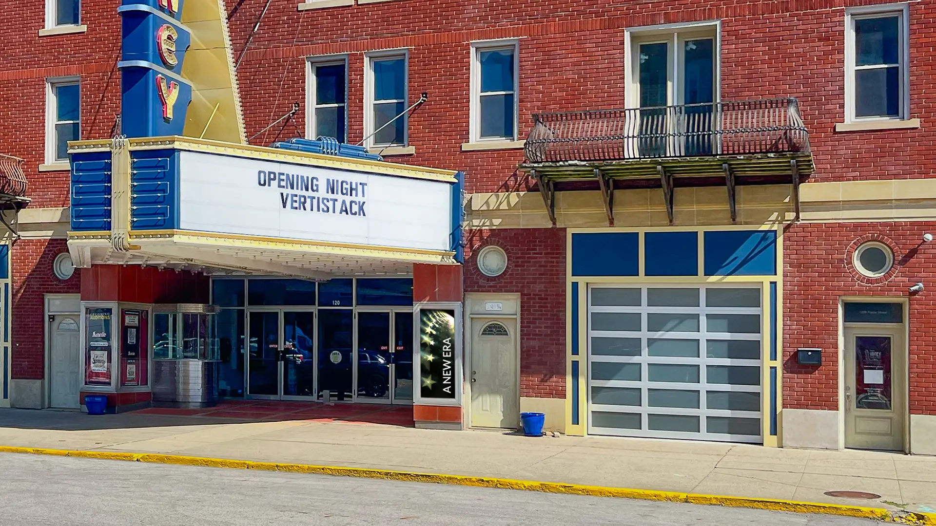Sidney Theatre with VertiStack Clear Doors