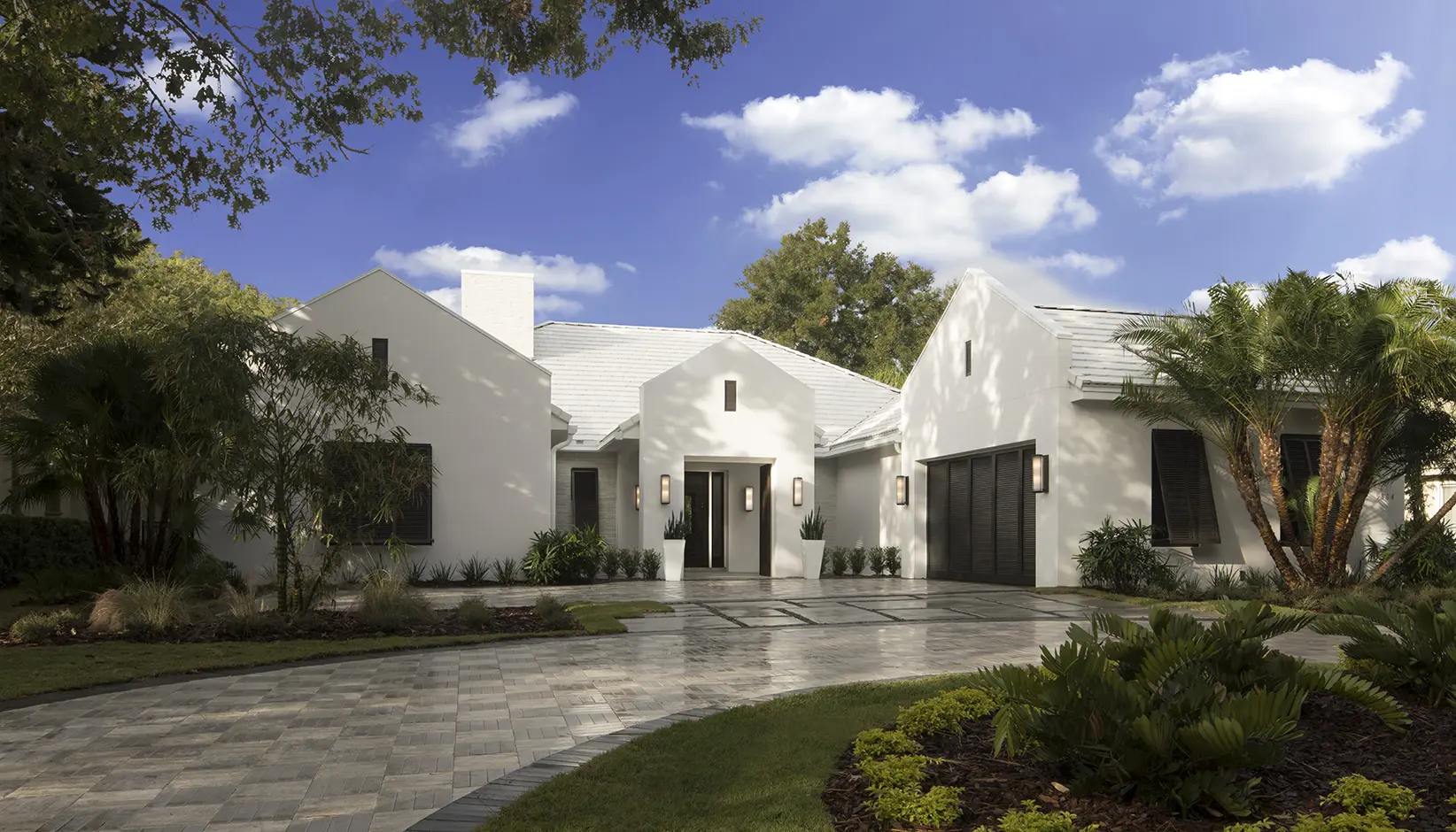 Canyon Ridge Louver Design 54 in black