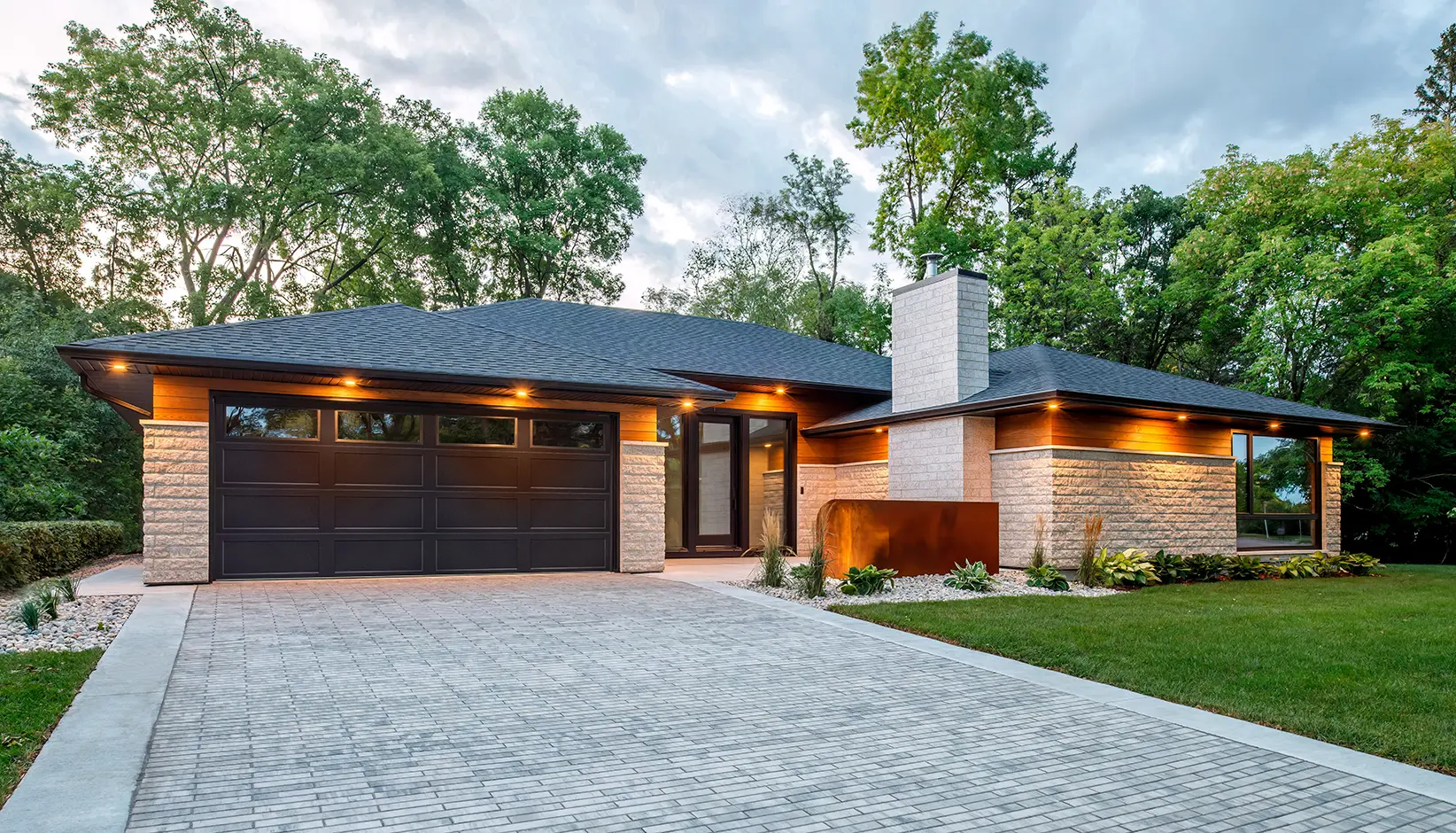 Bridgeport Steel in Black Lustra