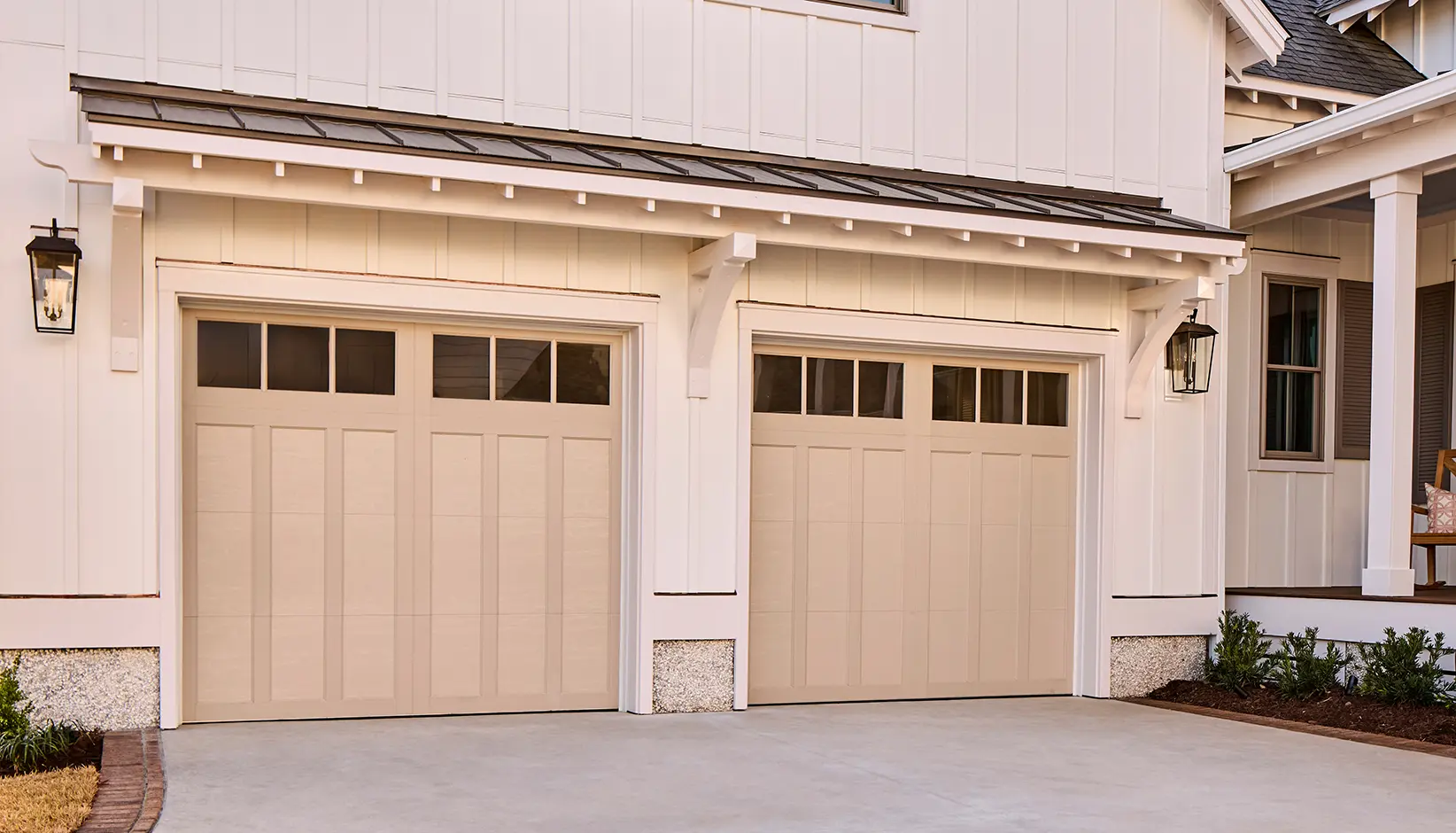 Canyon Ridge 4-Layer door in Natural Finish