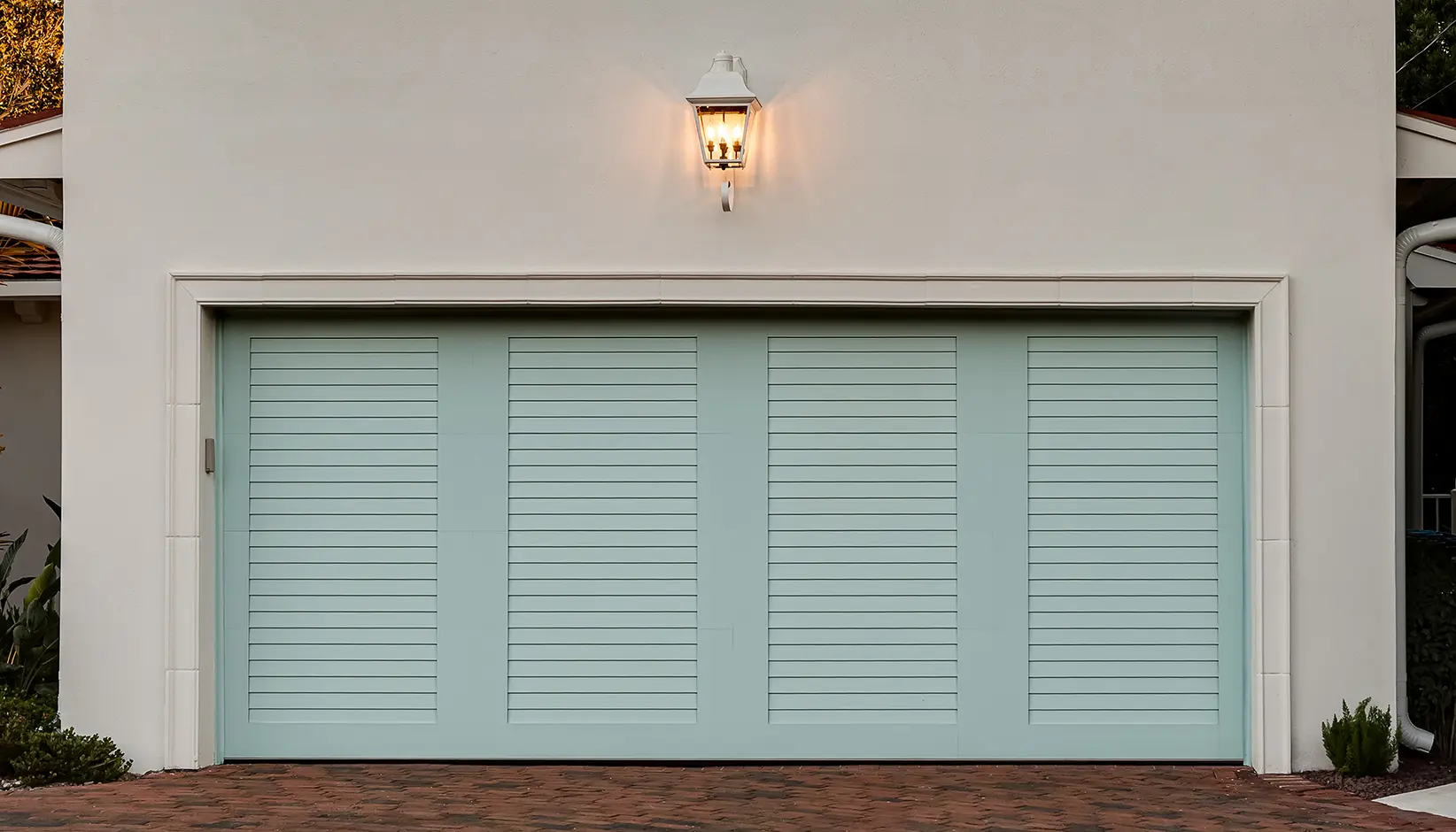 Canyon Ridge Louver garage door in Ebbtide