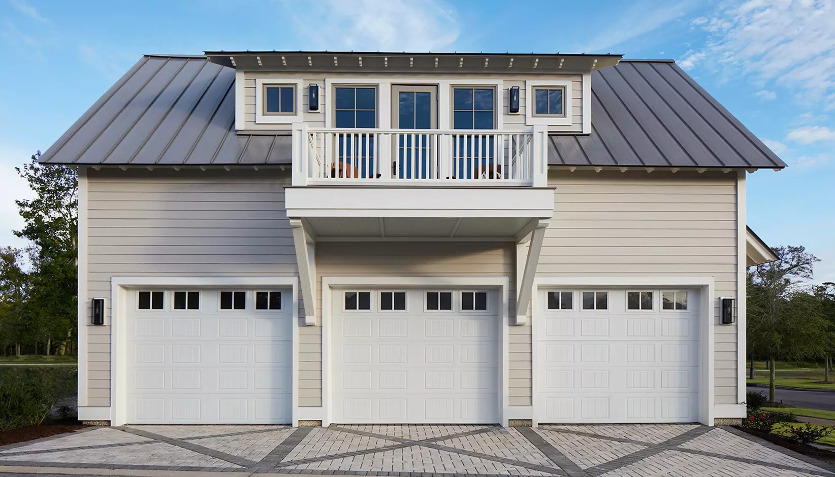Gallery Steel Short panels and REC12 windows in White