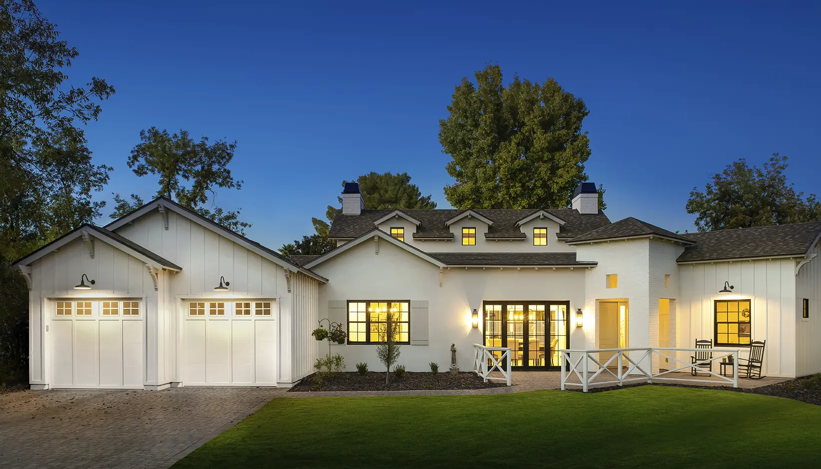 Grand Harbor Design 12 with SQ22 windows in white