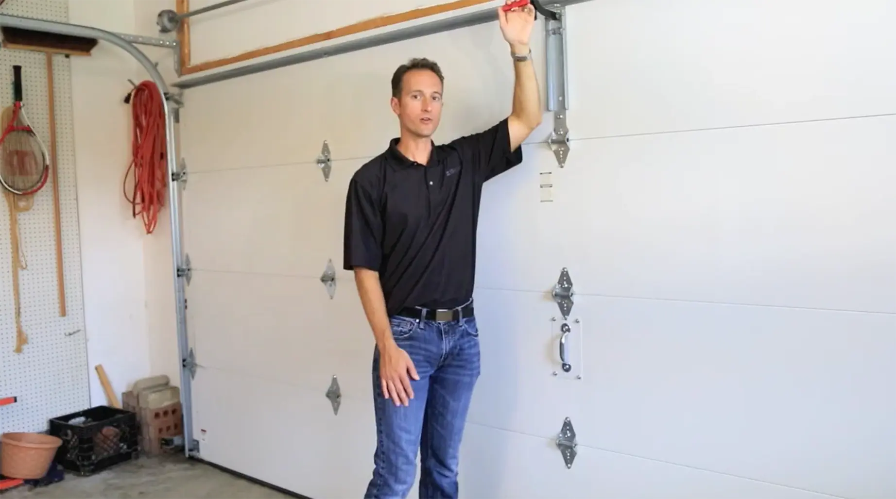 How to Open Your Garage Door Manually